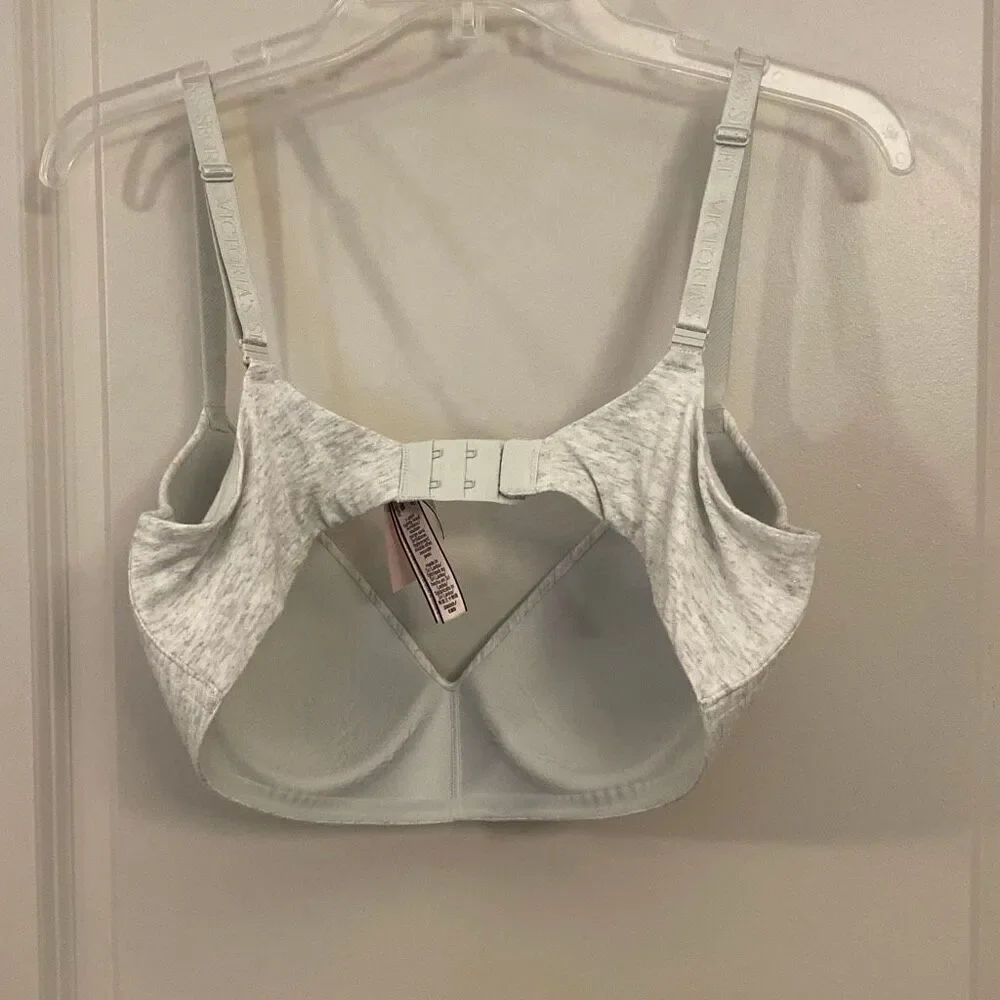 Victoria’s Secret T-shirt lightly lined wireless bra, size 38DD